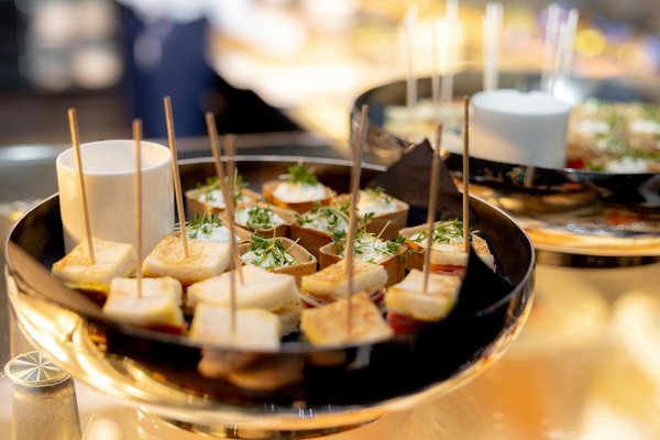 Comment réaliser des sushis végétariens sans riz pour une version low-carb?